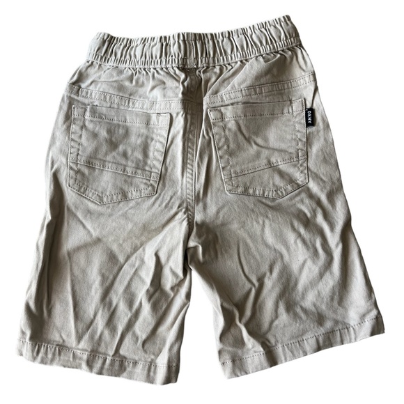 🩵DKNY Youth Khaki Shorts - Size 5 - Picture 5 of 6